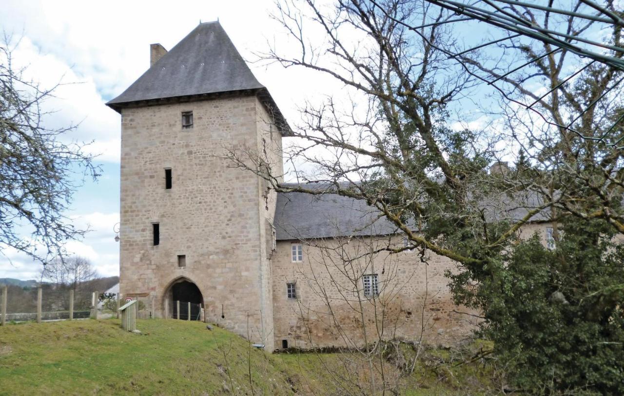 Awesome Home In Peyrat Le Chateau Exterior foto